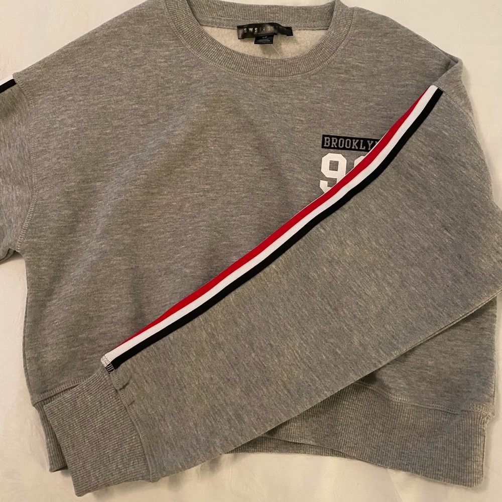 Grey Crewneck with Print on Front and Arm Lengths
